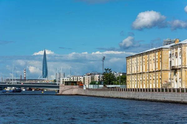 Sankt Petersborg Udsigt Malaya Neva Floden Nær Tuchkov Broen Panorama - Stock-foto