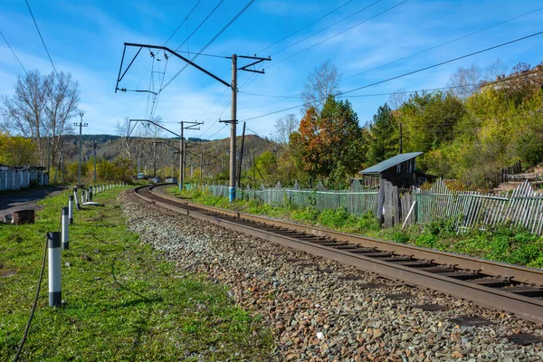 Ferrocarril Las Afueras Aldea Mundybash Gornaya Shoria Región Kemerovo Kuzbass —  Fotos de Stock