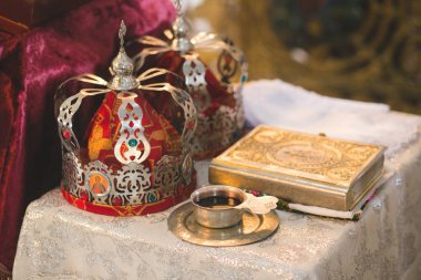 Ortodoks Kilisesi düğün gereçlerinin