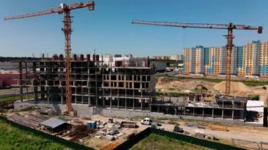 Şehirdeki büyük bir inşaat alanının en üst hava manzarası. Kiev, Ukrayna