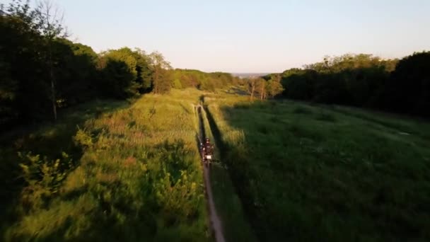 Vue Aérienne Motocycliste Conduisant Moto Sur Route Campagne Campagne — Video