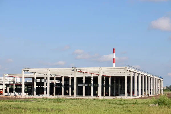 Budowie Nowej Fabryki Pracowników — Zdjęcie stockowe