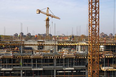 işçi ve Vinç Sanayi ile şantiye Binası