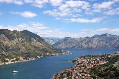 Kotor Körfezi Karadağ yatay yaz sezonu 