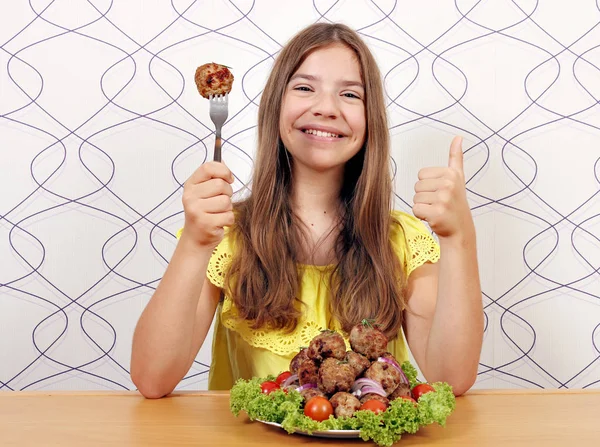 Menina Sorridente Feliz Com Farinha Almôndegas Polegar Para Cima — Fotografia de Stock