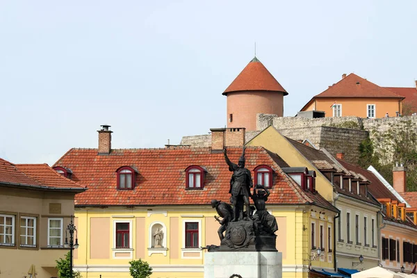 Dobo Istvan Monument Fortress Eger Hungary — Stock Photo, Image