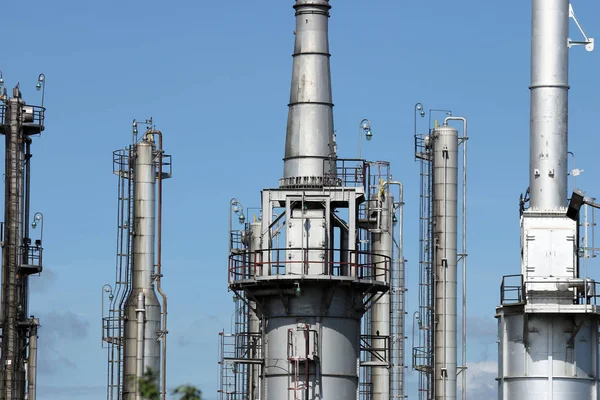 Chimneys Refinery Petrochemical Plant Oil Industry — Stock Photo, Image