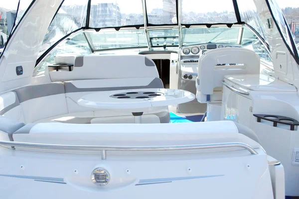 Luksusowy Jacht Wnętrze Kokpitu Dashboard Tabeli — Zdjęcie stockowe
