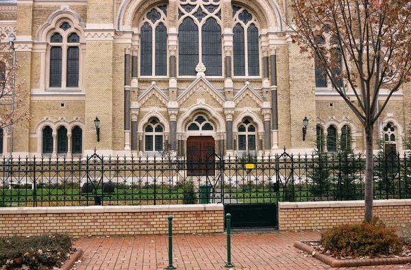 匈牙利塞格德犹太教堂入口 — 图库照片