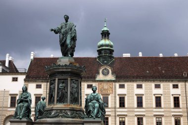 İmparator Franz I Hofburg Burgplatz Viyana Avusturya anıtı