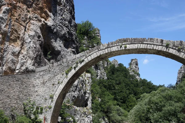 Kokori starý kamenný most Zagoria Epirus Řecko — Stock fotografie