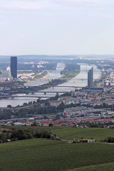 Mosty na Dunaju Wiedeń gród — Zdjęcie stockowe