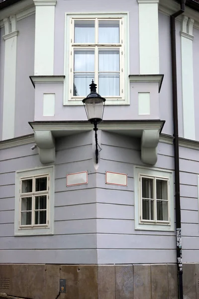 Lantern wall and window house detail old town Bratislava Slovaki — Stock Photo, Image