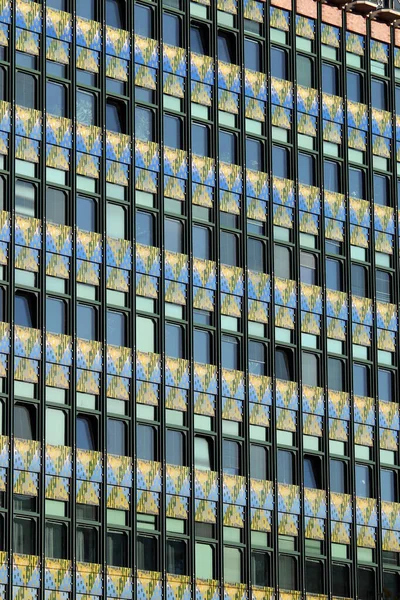 Gebäude Fassade Wand und Fenster Detail Architektur Wien aust — Stockfoto