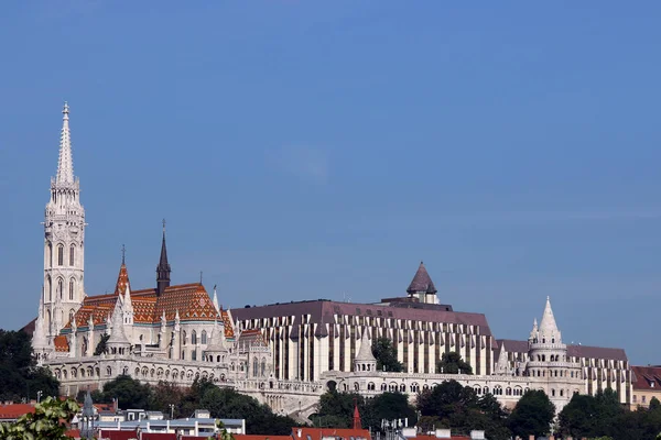 Matthias church and Fishermans bastion landmark Budapest citysca — Φωτογραφία Αρχείου