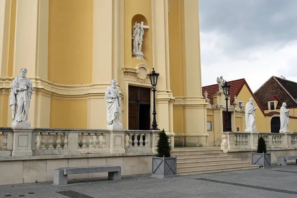 Pfarrkirche Kostelní Sochy Památka Laxenburgu Rakousko — Stock fotografie