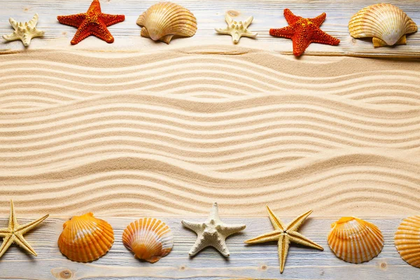 Sjöstjärnor Och Shell Träplankor Och Strand Sand — Stockfoto