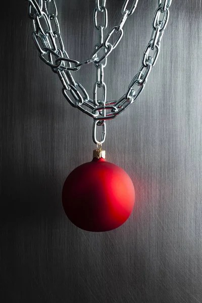 Vánoční Cetka Stříbrné Kovové Řetězy Ocelové Pozadí — Stock fotografie