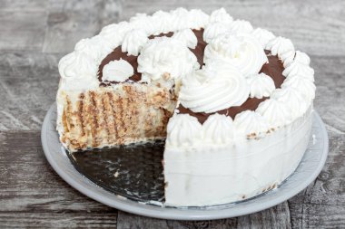 Çikolata ve Whiped krem kek