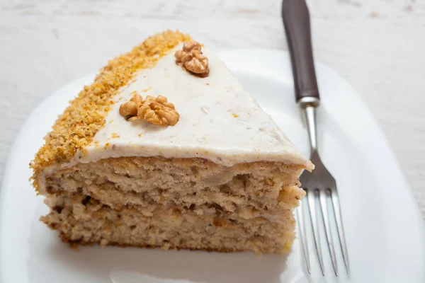 Kolibri-Kuchen mit Walnüssen und Zimt — Stockfoto