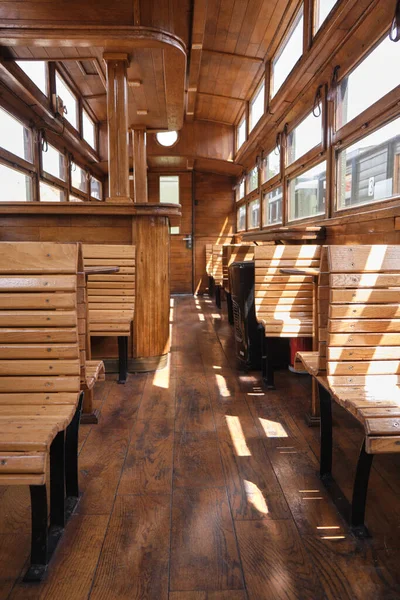 Wnętrze Zabytkowego Wagonu Kolejowego — Zdjęcie stockowe