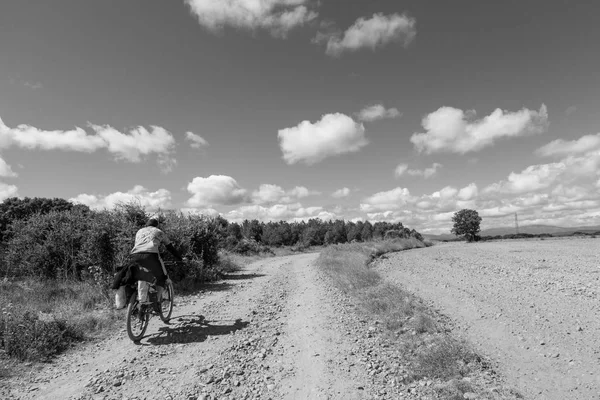 Camino de Santiago (İspanya), İspanyol meseta içinde Aziz, yol boyunca bisiklet hacı