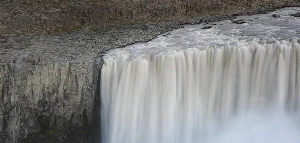 Lodích Detifoss Vodopád Nejlepších Atrakcí Islandu Dettifoss Nejmocnější Vodopád Islandu — Stock fotografie