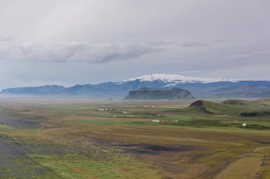 İzlanda peyzaj ve bulutlar