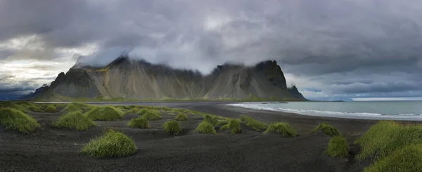 Dunas Areia Negra Promontório Stokksnes Costa Sudeste Islândia Com Vestrahorn — Fotografia de Stock