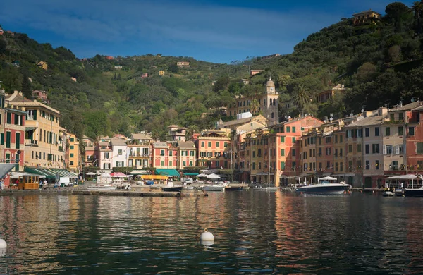 Bella Costa Con Case Colorate Portofino Italia Paesaggio Estivo — Foto Stock