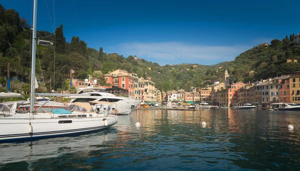 Bella Costa Con Case Colorate Portofino Italia Paesaggio Estivo — Foto Stock