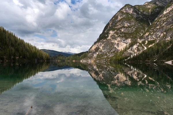 Velké Alpské Jezero Braies Pragser Wildsee Magie Nádherná Scéna Oblíbenou — Stock fotografie