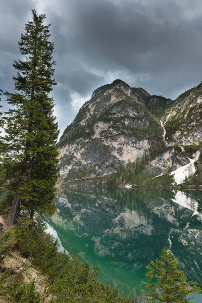 Velké Alpské Jezero Braies Pragser Wildsee Magie Nádherná Scéna Oblíbenou — Stock fotografie