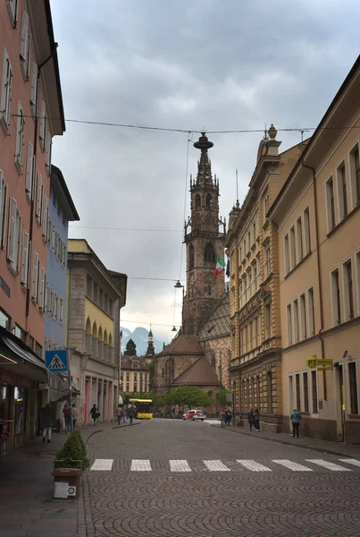 博尔扎诺 意大利 意大利博尔扎诺的哥特式大教堂 — 图库照片