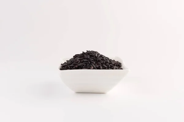 Tigela Arroz Selvagem Preto Isolado Fundo Branco — Fotografia de Stock