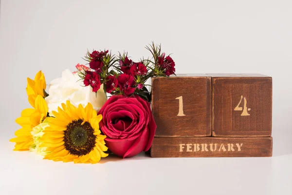 Glad Alla Hjärtans Dag Vintage Trä Perpetual Calendar För Februari — Stockfoto