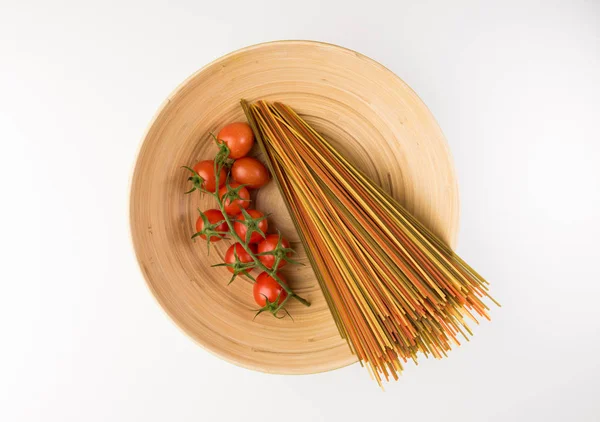 Bowl Raw Pasta Tomatoes Isolated White Background Top View Flat — Stock Photo, Image