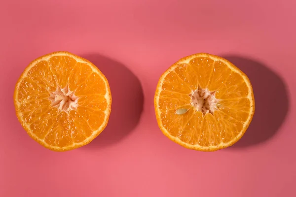 Colorful Fruit Pattern Fresh Orange Slices Pink Background Contrast Shadows — Stock Photo, Image