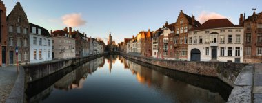 Gün batımında, Belçika Bruges cityscape