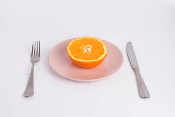 Half Orange Plate Isolated White Background — Stock Photo, Image