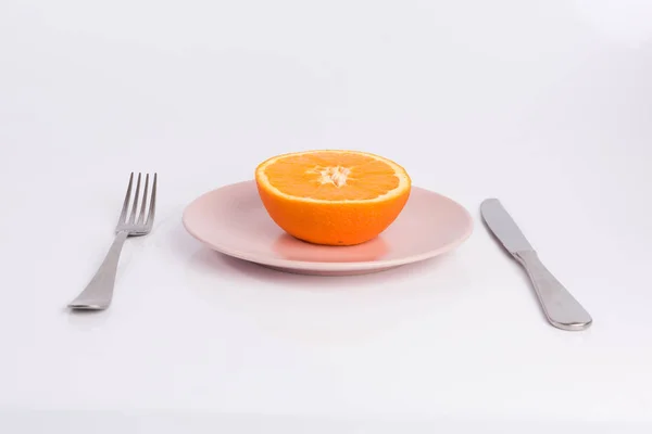 Half Orange Plate Isolated White Background — Stock Photo, Image