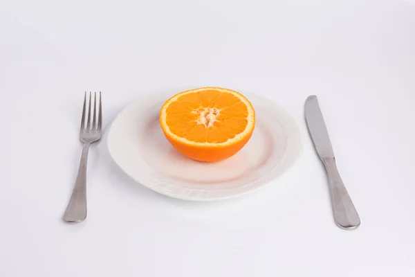 Half Orange Plate Isolated White Background — Stock Photo, Image