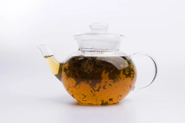 Kräutertee Einer Teekanne Mit Frischen Kräutern Auf Weißem Hintergrund — Stockfoto