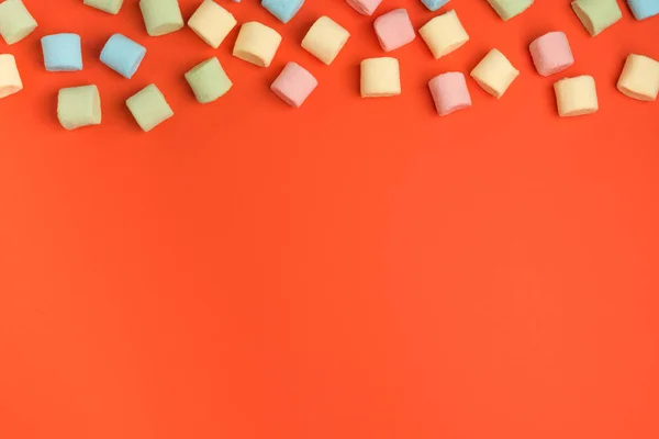 Levend Koraal Kleur Van Het Jaar 2019 Mini Marshmallows Trendy — Stockfoto