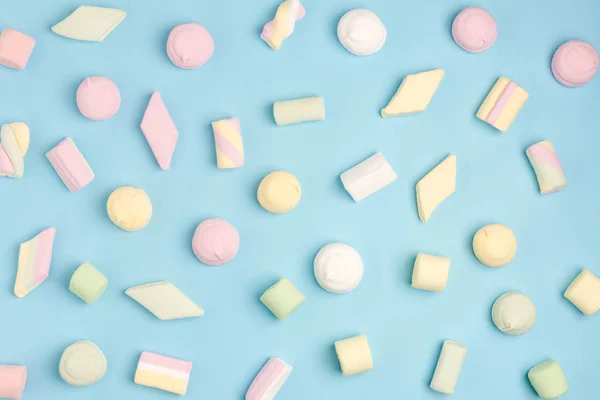 Blauw Papier Achtergrond Met Marshmallow Gezellige Zoete Achtergrond — Stockfoto