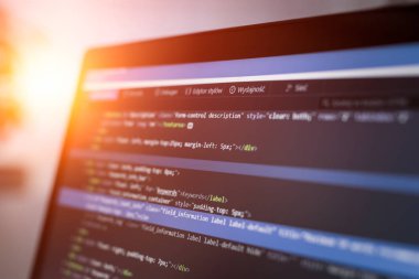 Bilgisayar ekranında programlama kod geliştirme