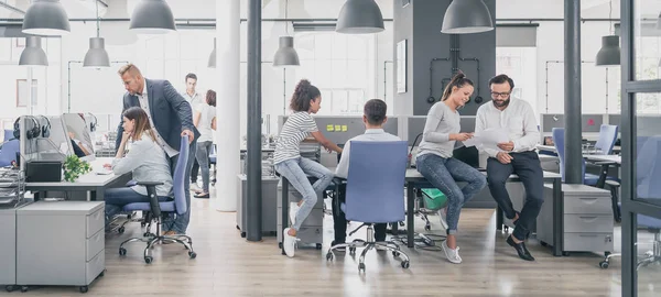 Young Business Team Meeting Office — Stock Photo, Image