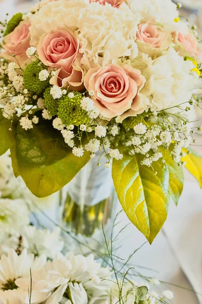 Wedding Bouquet Lots Beatyfull Flowers — Stock Photo, Image