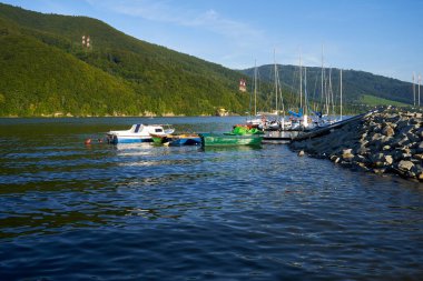 Bir Zywieckie Gölü, Güney Polonya 'da Dağ Gölü.