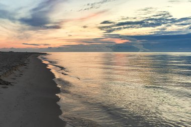 Baltık Denizi 'nde bir gün doğumu, Polonya, Hel Sahili